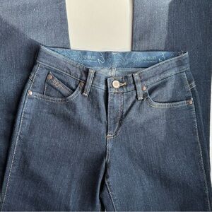 WOMEN'S WRANGLER® ULTIMATE RIDING JEAN Q-BABY MID-RISE BOOTCUT
size 5/6x32